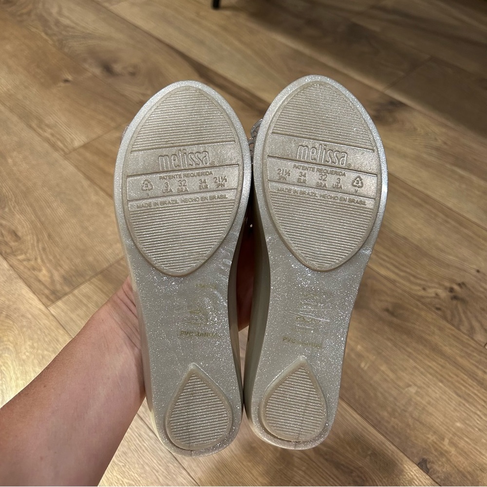 Mel by Melissa Ultragirl Fly II Flat size 3 - Picture 11 of 12